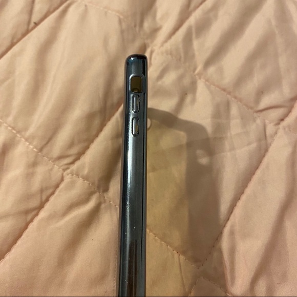 🥀IPHONE SE CASE - Picture 2 of 5